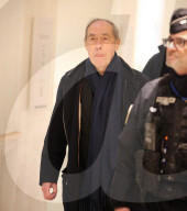 Brice Hortefeux et 11 autres prévenus arrivent au tribunal de Paris pour leur procès pour des accusations de financement illégal de la campagne présidentielle victorieuse de 2007 par Mouammar Kadhafi