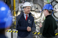 Energy Secretary Ed Miliband visits UK Atomic Energy Authority