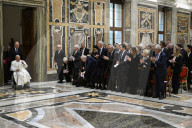 Papa Francesco con i Membri della Fondazione della Guardia Svizzera Pontificia