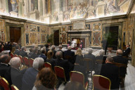 Papa Francesco con i Membri della Fondazione della Guardia Svizzera Pontificia