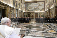 Papa Francesco con i Membri della Fondazione della Guardia Svizzera Pontificia