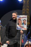 Un grand rassemblement appelant à la libération des otages israéliens est organisé place du Trocadéro à Paris