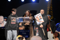 Un grand rassemblement appelant à la libération des otages israéliens est organisé place du Trocadéro à Paris