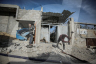 Displaced Gaza refugees heading home