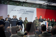 Le président de la République française Emmanuel Macron présente ses voeux aux forces armées à Cesson-Sévigné, au Commandement de l’Appui Terrestre Numérique et Cyber