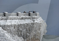 Niagara Falls freeze in Artic Blast