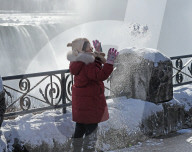 Niagara Falls freeze in Artic Blast