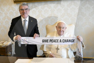 Papa Francesco  in udienza con Il Signor Thomas Bach, Presidente del Comitato Olimpico Internazionale