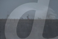 Winter storm batters England