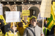 Torino, protesta della Coldiretti in Piazza Castello per chiedere assicurazioni contro il cambiamento climatico