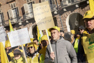 Torino, protesta della Coldiretti in Piazza Castello per chiedere assicurazioni contro il cambiamento climatico