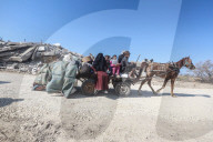 Displaced Gazans cross Netzarim corridor into Gaza City