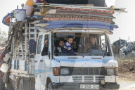 Displaced Gazans cross Netzarim corridor into Gaza City