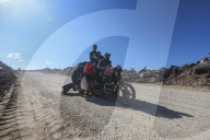 Displaced Gazans cross Netzarim corridor into Gaza City