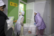 Kharkiv children forced to learn underground as Russia targets schools