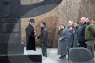 Zelenskyy honors memory of Holocaust victims