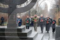 Zelenskyy honors memory of Holocaust victims