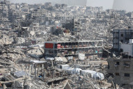 Harsh living conditions for Gazans amidst rubble