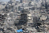 Harsh living conditions for Gazans amidst rubble