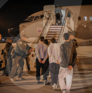 US gives illegal aliens the boot