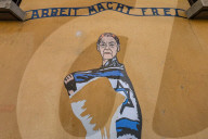 Vandalizzati i murales sulla Shoah raffiguranti Segre , Bruck e Modiano
