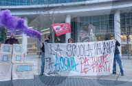 Milano - Presidio con azione degli studenti di Unione degli Studenti