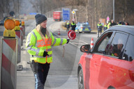 Grenzkontrolle der Bayerischen Grenzpolizei am Grenzuebergang  Oberaudorf