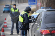 Grenzkontrolle der Bayerischen Grenzpolizei am Grenzuebergang  Oberaudorf