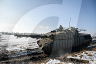 Live fire exercise of Ukrainian tank crews 