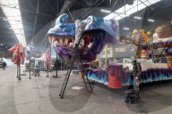 Carnaval de Nice "Roi des Oceans" atelier de fabrication Halle Spada