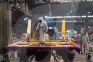 Carnaval de Nice "Roi des Oceans" atelier de fabrication Halle Spada