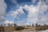 Live fire exercise of Ukrainian tank crews 