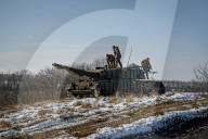 Live fire exercise of Ukrainian tank crews 
