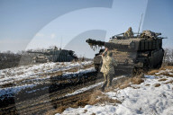 Live fire exercise of Ukrainian tank crews 