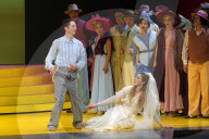 Fotoprobe der Oper Pferd frisst Hut unter der Regie von Herbert Fritsch in Berlin