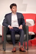 Podiumsdiskussion mit OpenAI CEO Altman in der TU Berlin