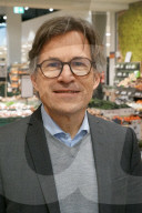 Der EDEKA Vorstandsvorsitzende Markus Mosa im EDEKA Markt Struve in Hamburg Lokstedt 