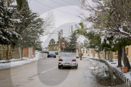 Rare heavy snowfall in Damascus