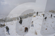 Rare heavy snowfall in Damascus
