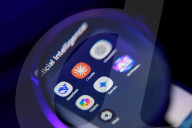 AI Chatbot Applications - Photo Illustration
