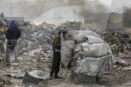 Historic Firas Square Turned Into The Largest Landfill In Gaza
