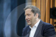 Die Gäste bei "Caren Miosga" vom 09.02.2025