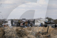 Return Of Displaced People To Gaza City Continue