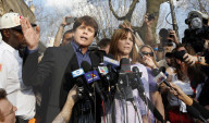 Rod Blagojevich addresses media before prison