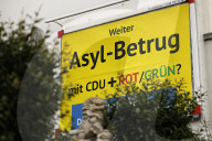 Pro-AfD Wahlplakate in Koeln