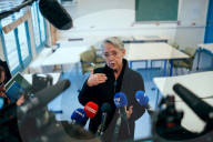 Elisabeth Borne visits an elementary school - Paris AJ