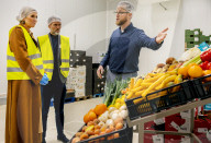 Adel: Zero Waste - Königin Maxima besucht das InstockMarket Food Rescue Cente in Diemen