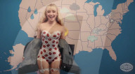 Images de la vidéo Vogue Magazine "The Short Report" avec Sabrina Carpenter