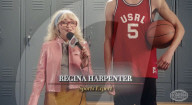 Images de la vidéo Vogue Magazine "The Short Report" avec Sabrina Carpenter