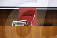 Psychiater und Buchautor Michael Winterhoff als Angeklagter vor dem Bonner Landgericht